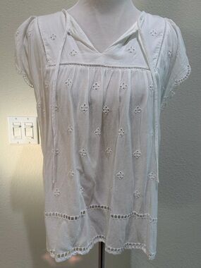 GAP White Eyelet Blouse Size XL